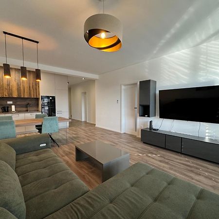 Project Ik Luxury Apartments Sered' Extérieur photo
